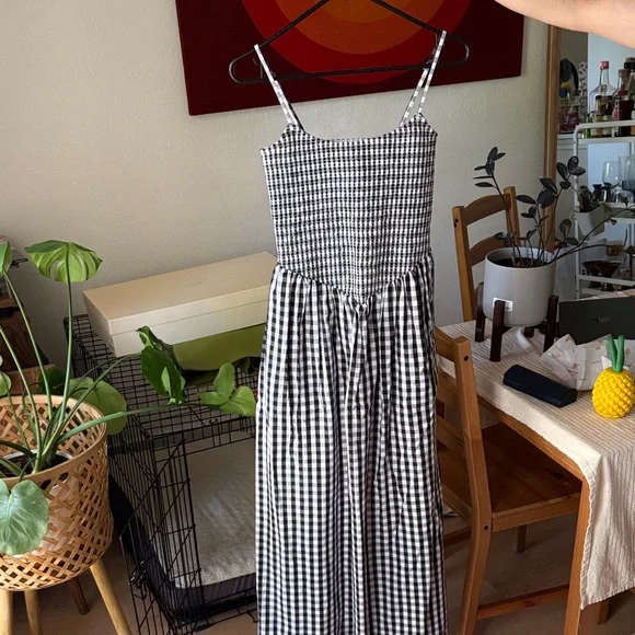 Abercrombie Black+White Gingham Midi Dress Size M Tall (MT). Hits ankles on 5’6 - Picture 6 of 8